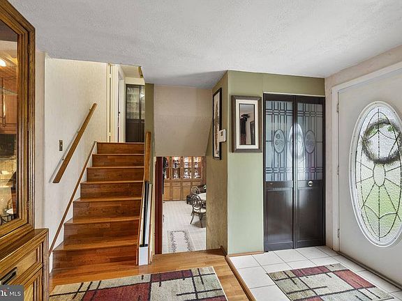 5th image of 4105 Hanwell Rd