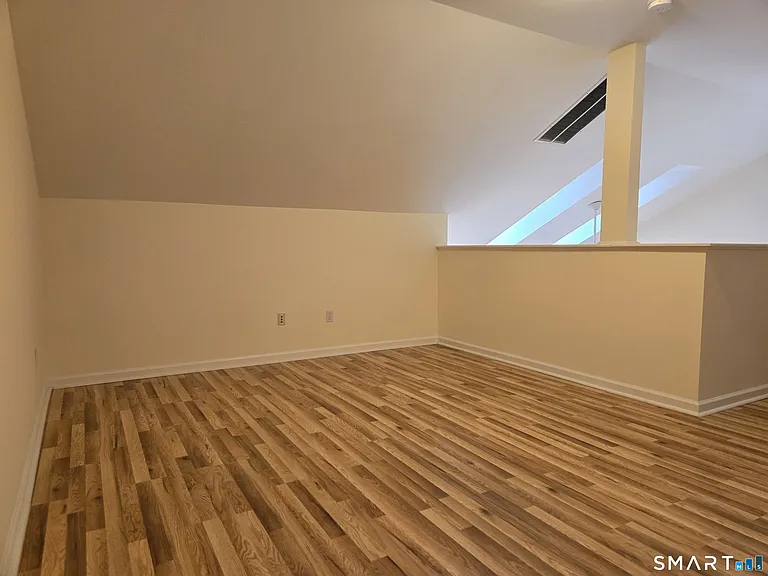 511 Elm St #9-1 — Photo 15