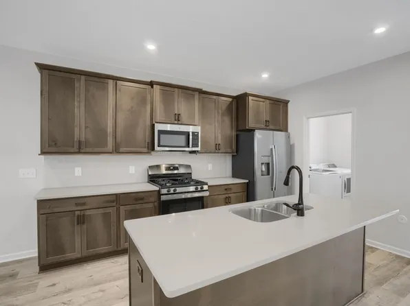 1529 Timberwood Ln, West Saint Paul, MN 55118