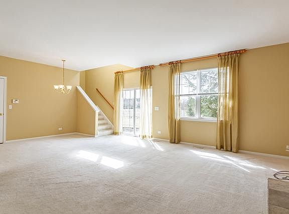 2nd image of 1266 Park View Dr