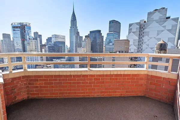 Sold by Keller Williams NYC | media 2