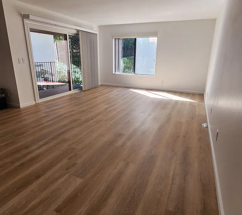 4268 5th Ave