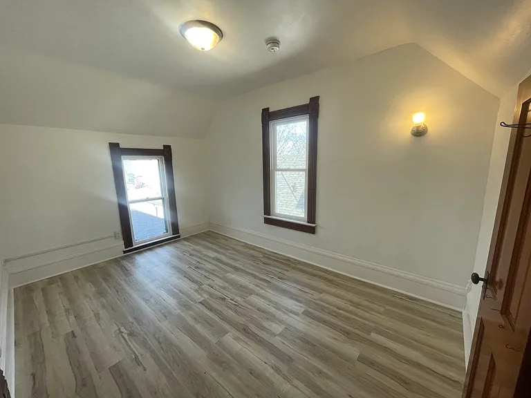 414 E Wheeler St — Photo 10