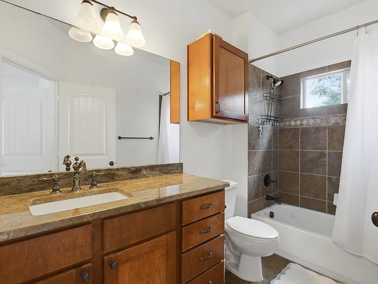 1715 Lewis Ct — Photo 27