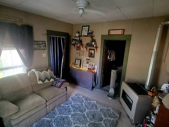 4th image of 1322 Sherman St