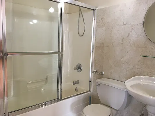 Rented by Cyberapts Management | media 24