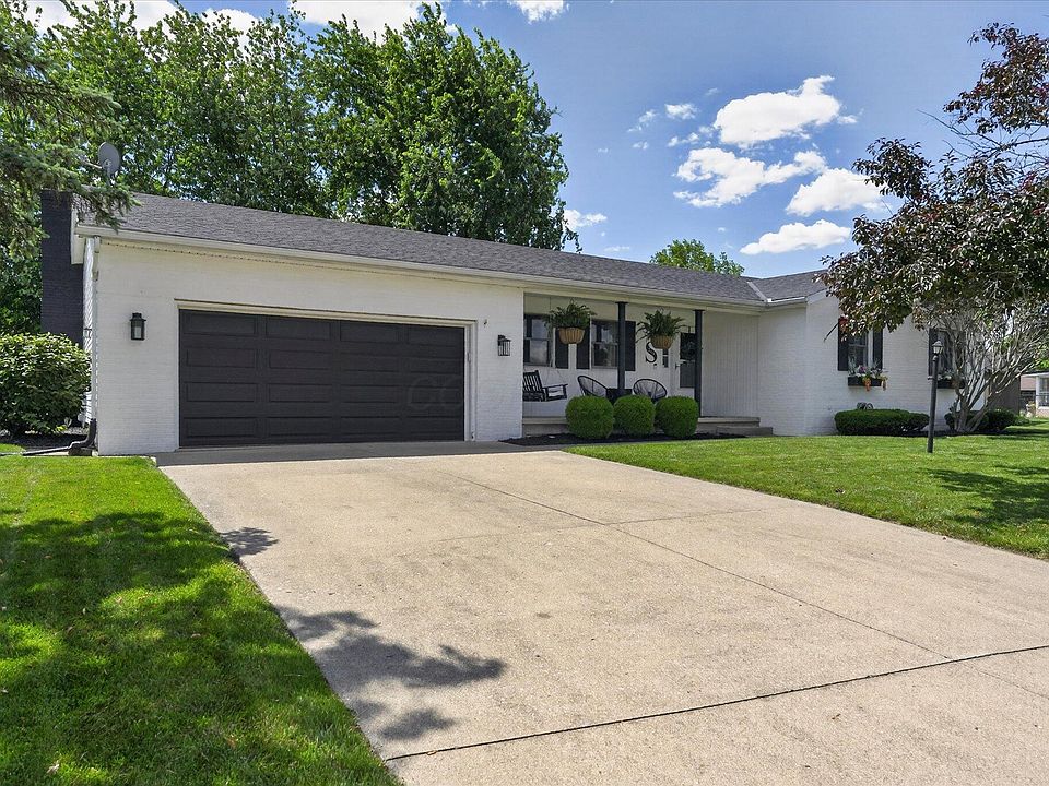1st image of 213 Emerald Ln