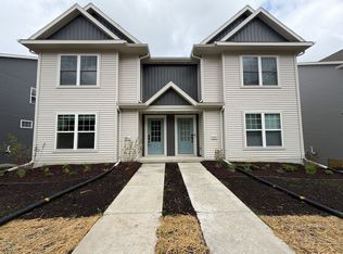 621 Schewe Rd, Middleton, WI 53562