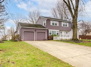 5981 Wiclif St NE, Canton, OH
