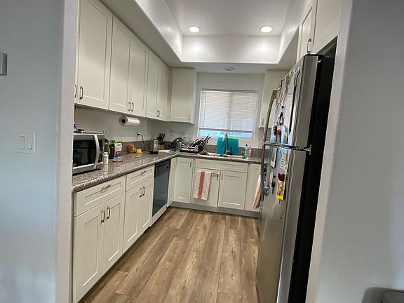 5th image of 1131 N Monterey St Unit A