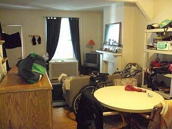 3rd image of 4512 Silverwood St