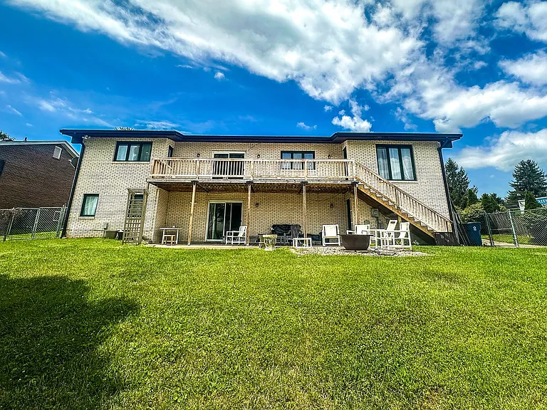 713 Tenikat St — Photo 36