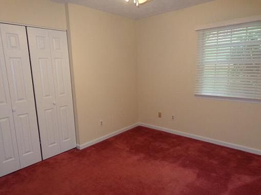 3rd image of 321 Edmond Dr