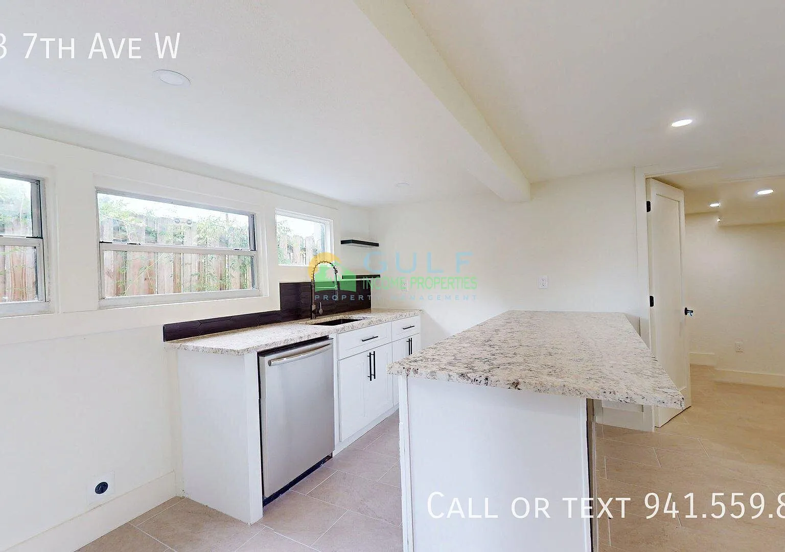 3 bed, 2.0 bath, 1195 sqft, $2,700 — Photo 3