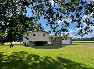 4631 N Garfield Rd, Pinconning, MI 48650