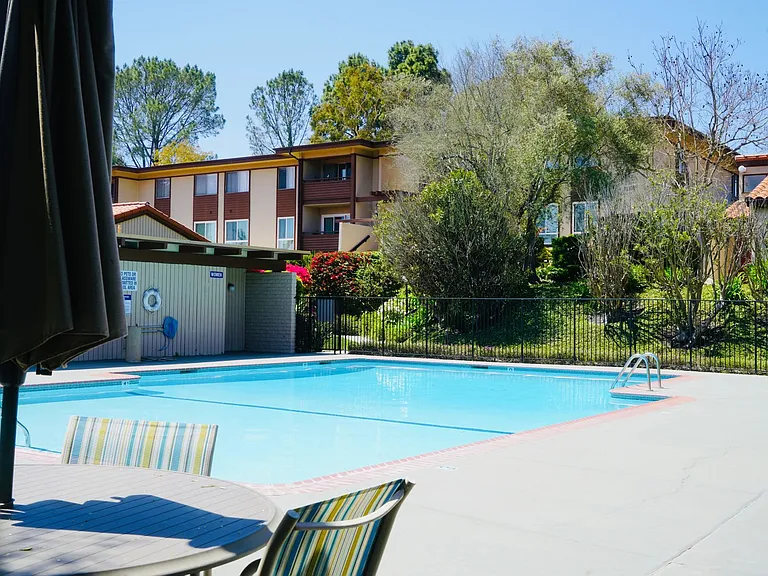 5947 Armaga Spring Rd #G — Photo 15