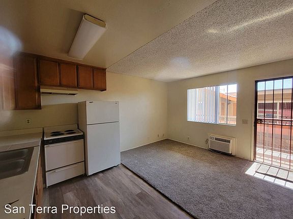4th image of 4226 41st St #23