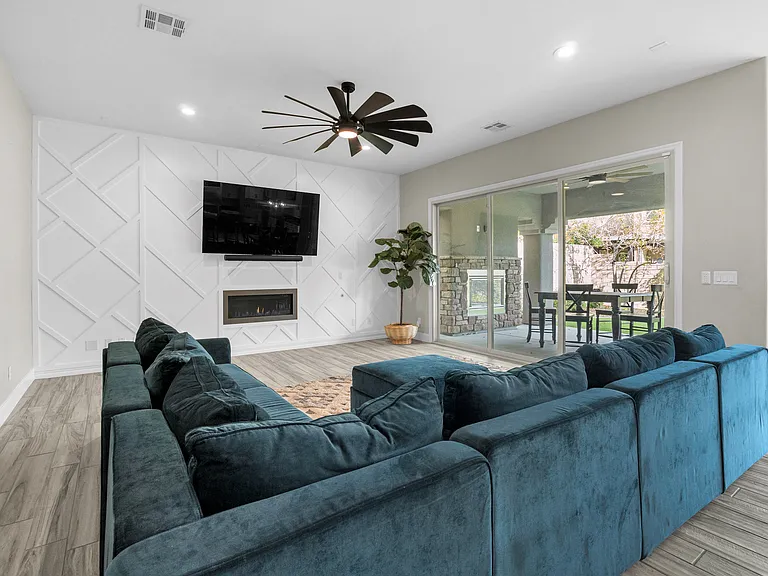 328 Elder View Dr — Photo 15