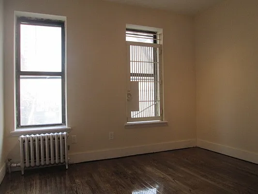 Rented by The Hamilton Group | media 12