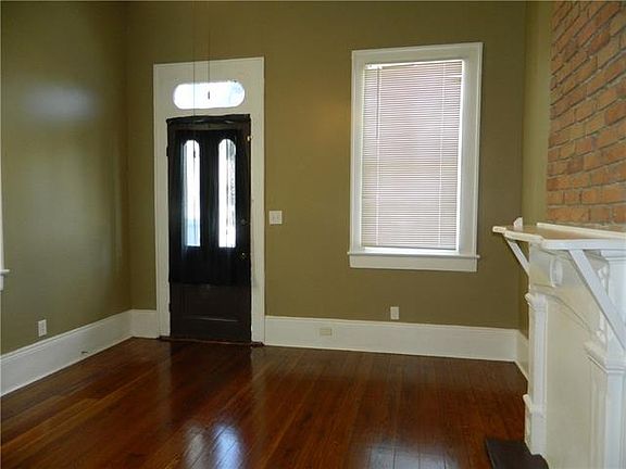 2nd image of 733 Elmira Ave