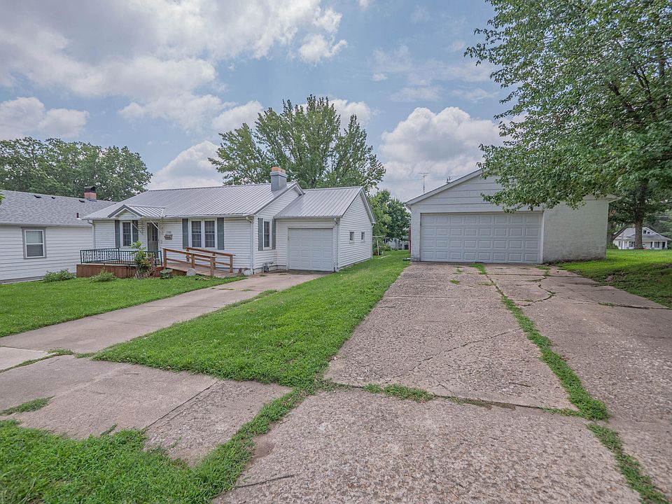 1118 Bond St, Moberly, MO 65270 MLS 415273 Zillow