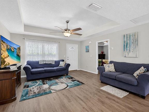 3rd image of 41180 Balsam St