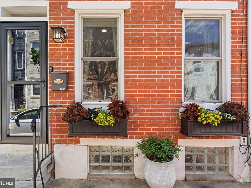 1st image of 2050 Saint Albans St