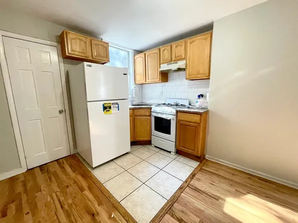 4308 25th Ave #3R, Astoria, NY 11103