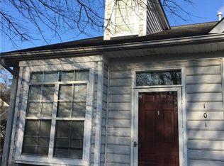 101 Alice Ct, Yorktown, VA 23692