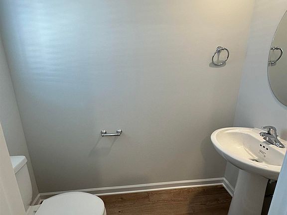 4th image of 4121 Hudson Ct