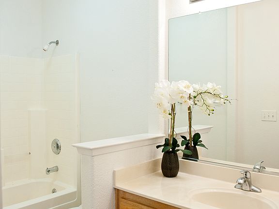 5th image of 8264 Glendon Way