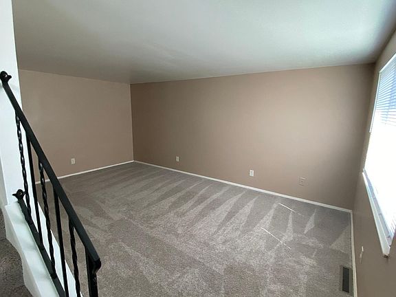 4th image of 2624 Parklawn Dr #4