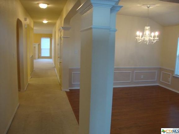 2nd image of 2203 Chippewa Dr