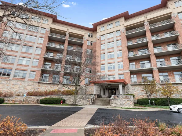 100 Prairie Park Dr APT 501, Wheeling, IL 60090