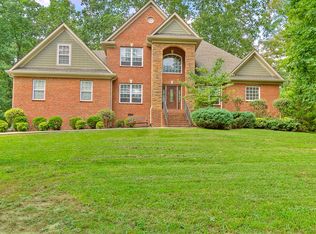 44 Mountain Laurel Ln, Signal Mountain, TN 37377