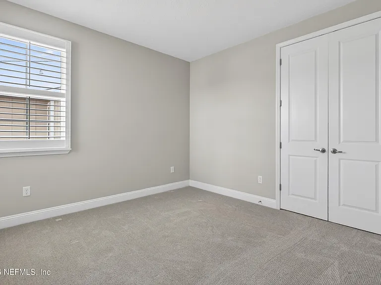 527 Marquesa Cir — Photo 30