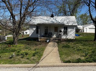 308 W North St, California, MO 65018