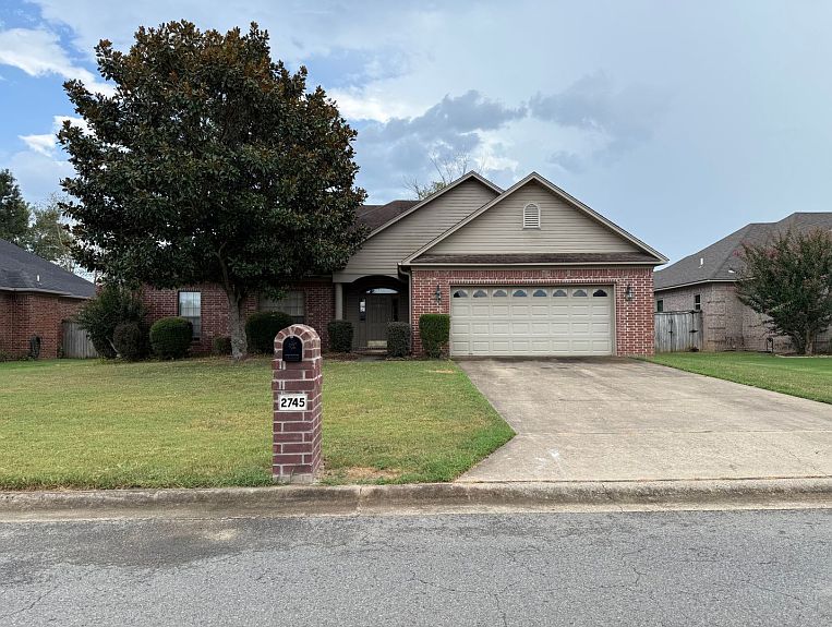 1st image of 2745 Silver Crest Dr