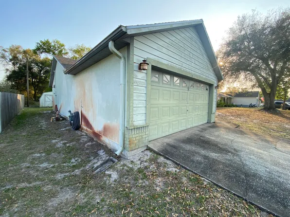 2073 Sun Valley St, Titusville, FL 32780