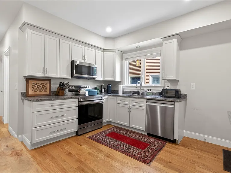 17 Chelmsford St #1 — Photo 2