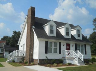 101 New Castle Ct, Roanoke Rapids, NC 27870
