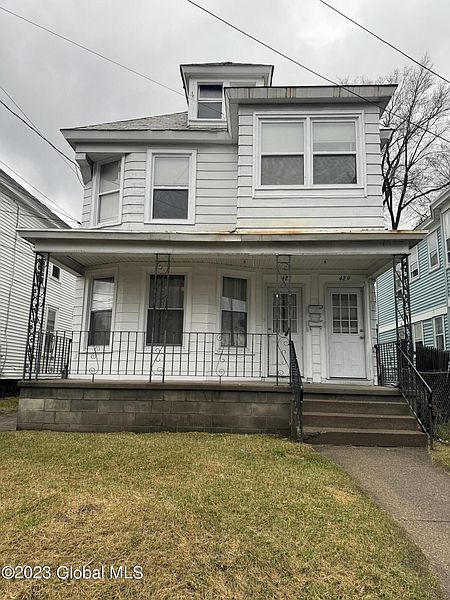 2nd image of 427 Duane Avenue