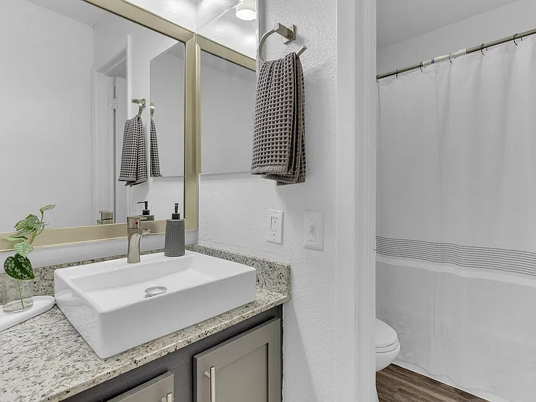 Station at Elm Cree | Interior