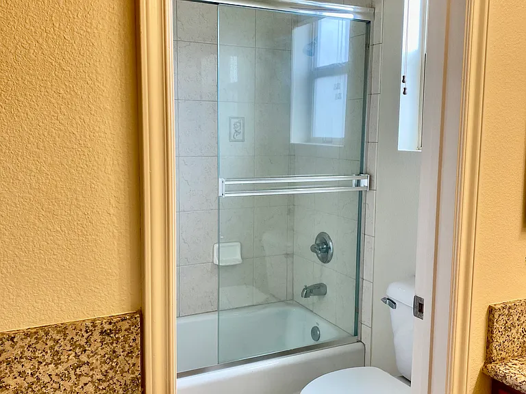 5531 Sultana Ave — Photo 15