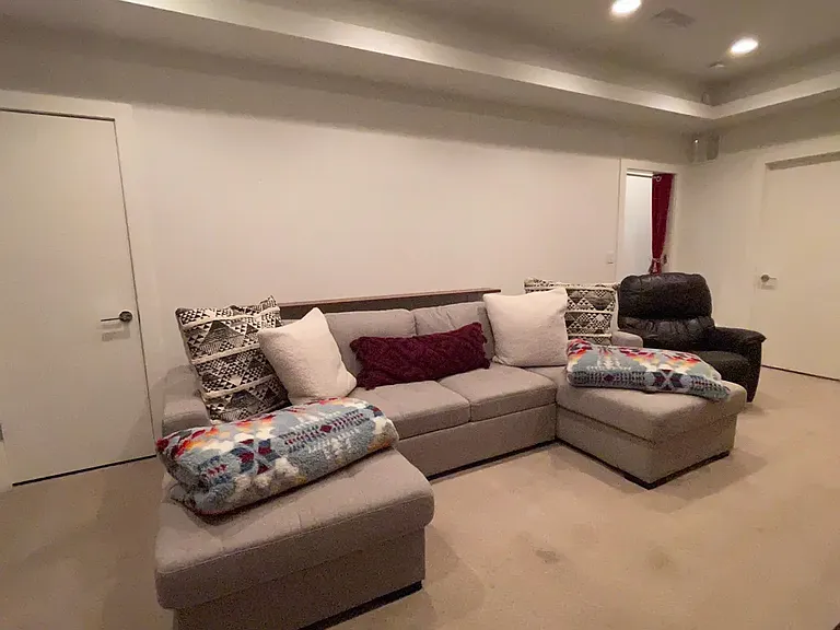 1265 N Tennyson St — Photo 20