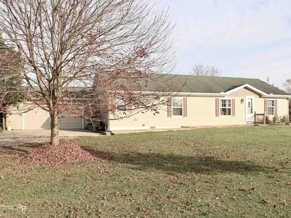 7444 N Lapeer Rd, Fostoria, MI 48435