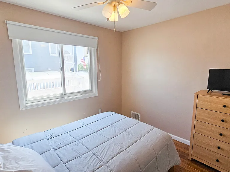 702 Newell Ave — Photo 34