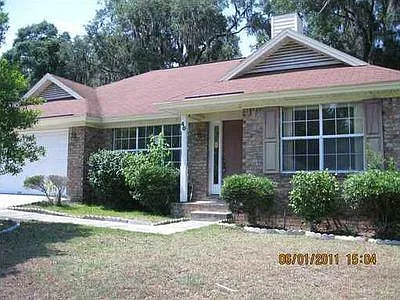 3 bed, 1343 sqft, $1,995 — Photo 3