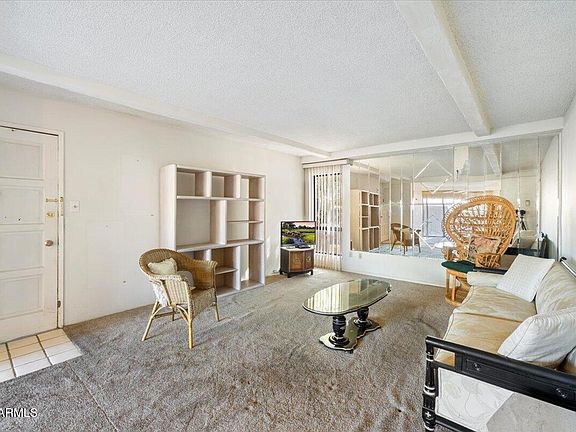 4th image of 4950 N MILLER Road #102