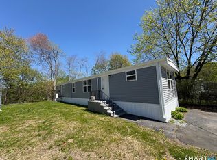 126 Thunderbird Dr, Naugatuck, CT 06770